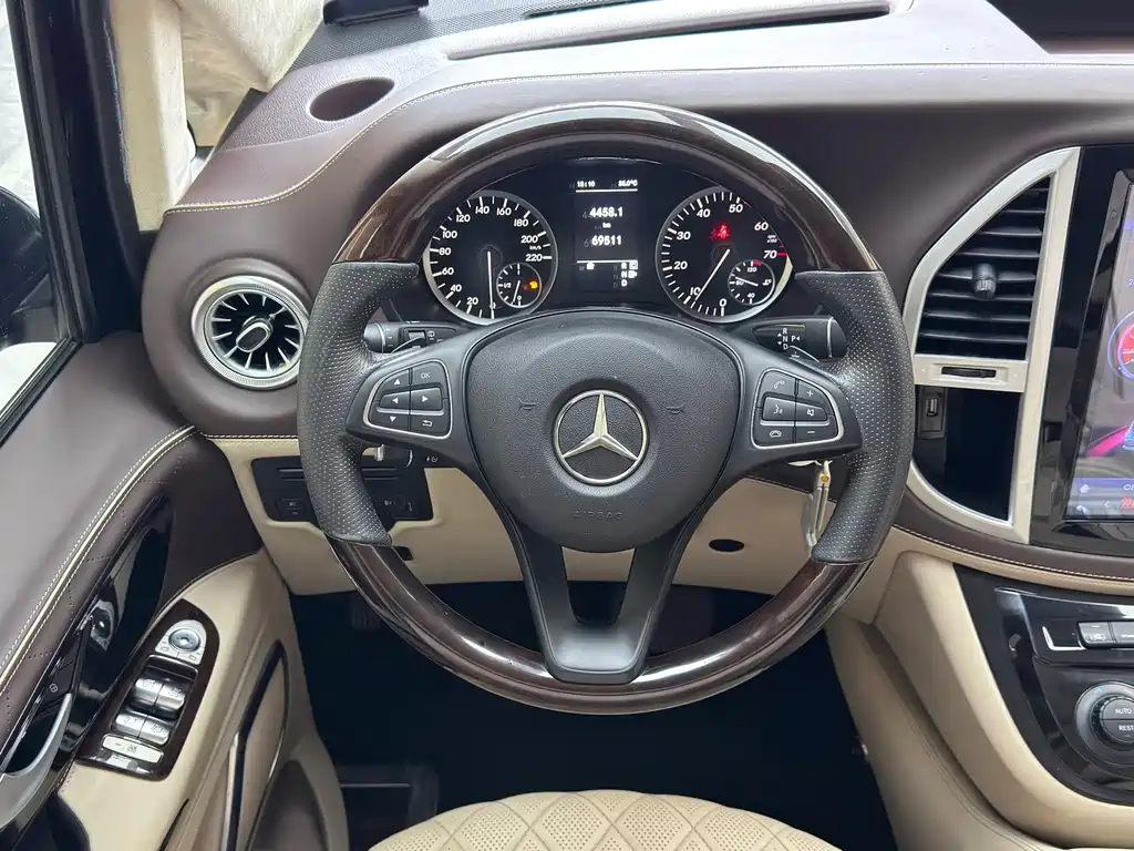 Mercedes-Benz Vito — фото 20