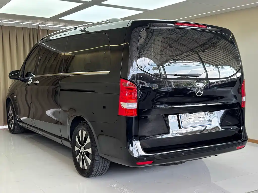 Mercedes-Benz Vito — фото 30