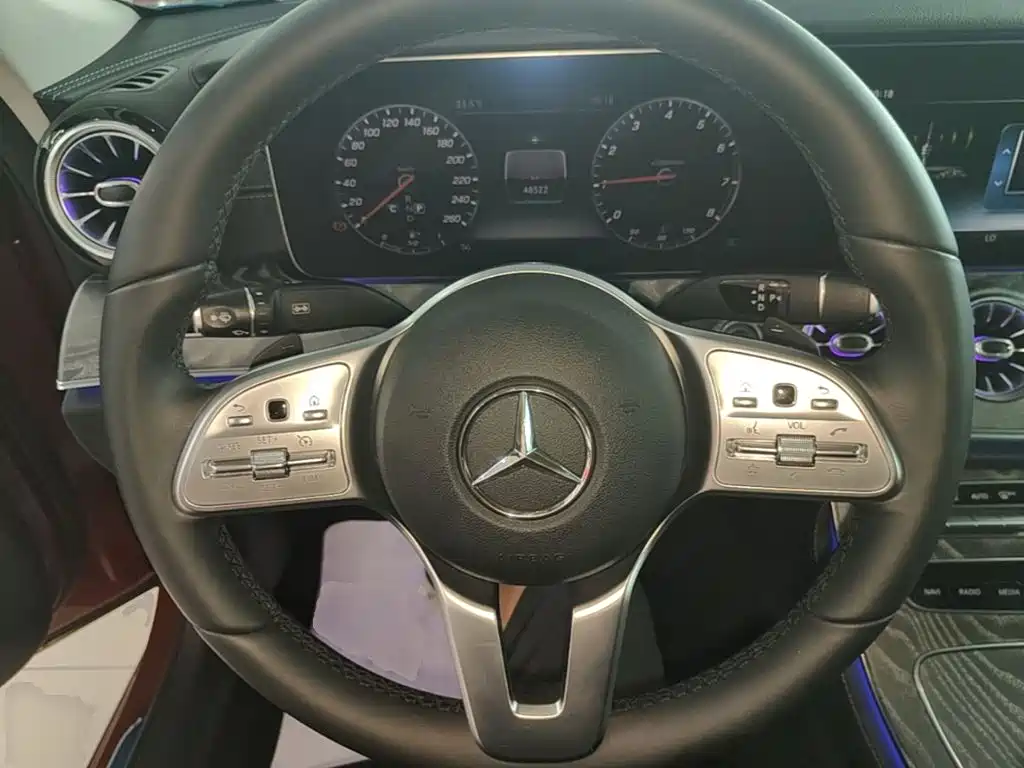Mercedes-Benz CLS — фото 11