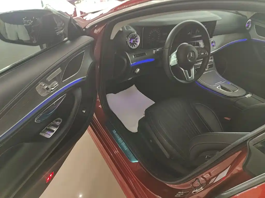 Mercedes-Benz CLS — фото 16