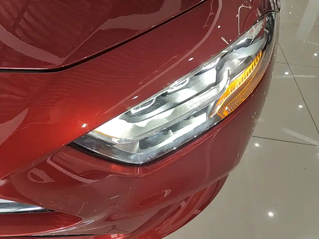 Mercedes-Benz CLS — фото 24