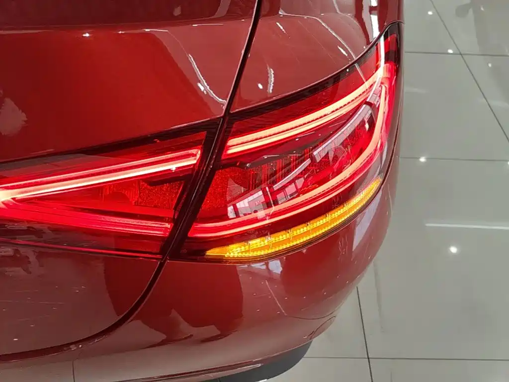 Mercedes-Benz CLS — фото 8