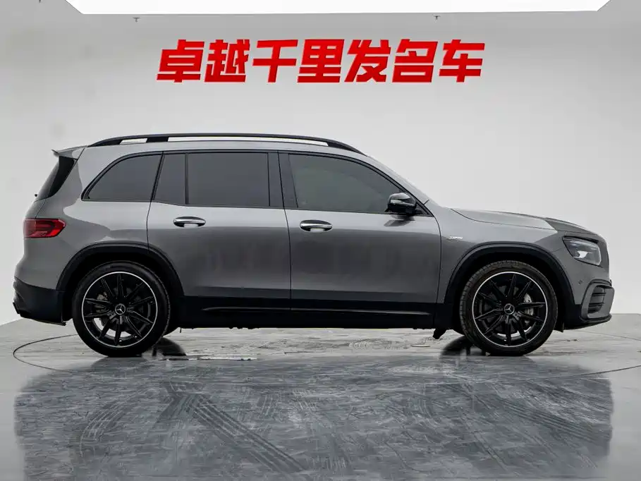 Mercedes-Benz GLB AMG — фото 3