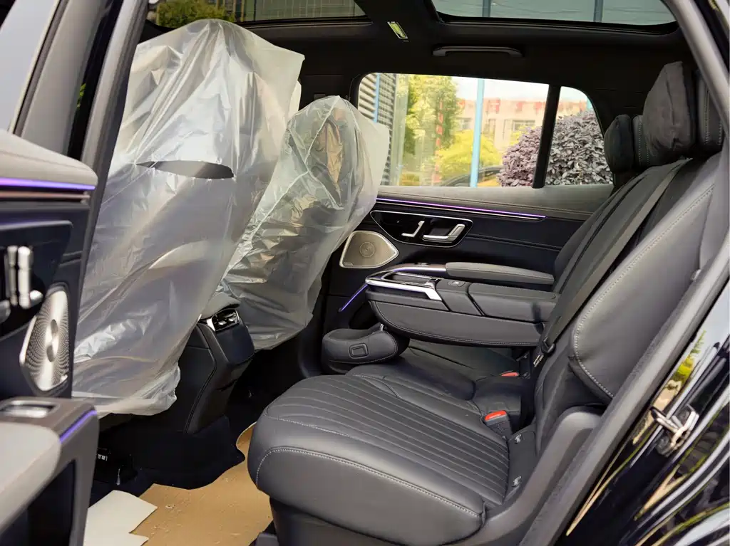 Mercedes-Benz EQS SUV — фото 14