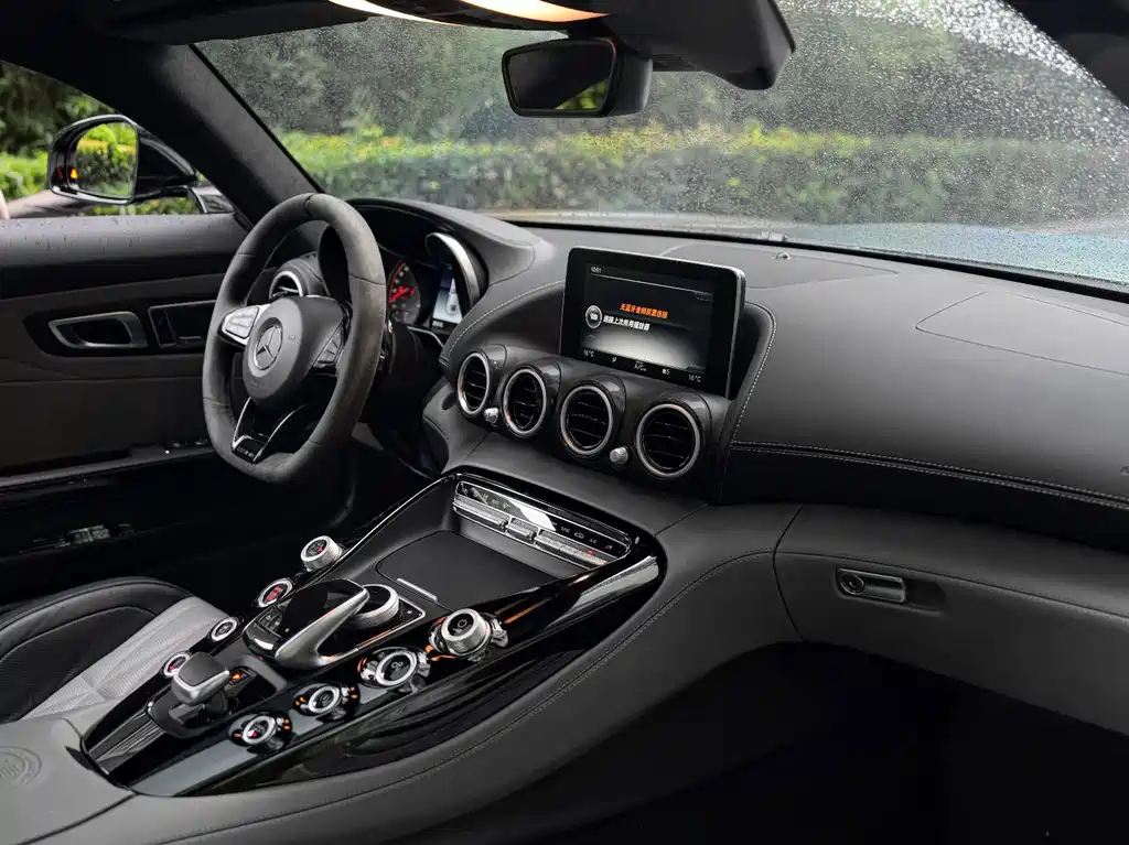 Mercedes-Benz AMG GT — фото 8
