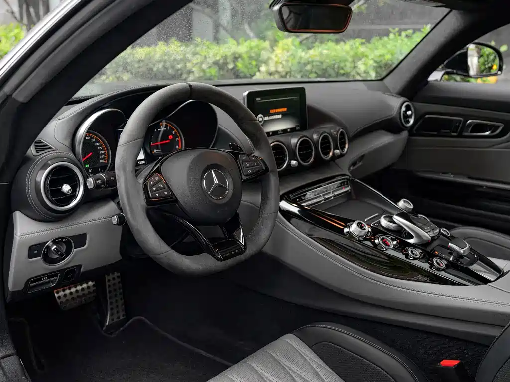 Mercedes-Benz AMG GT — фото 15