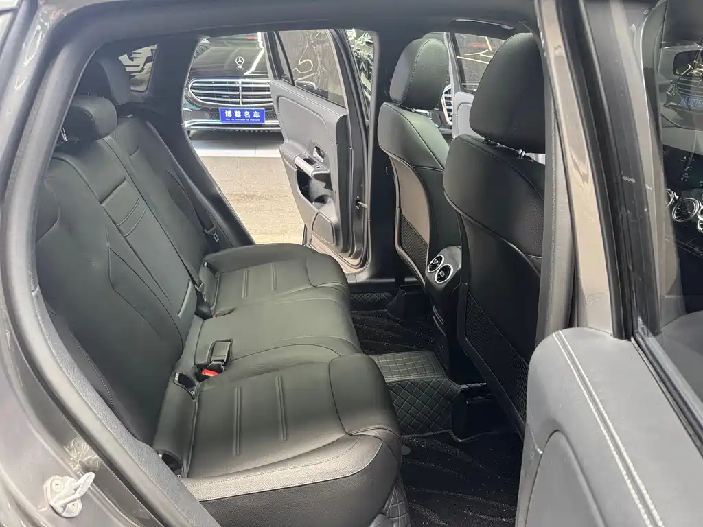 Mercedes-Benz GLA — фото 18