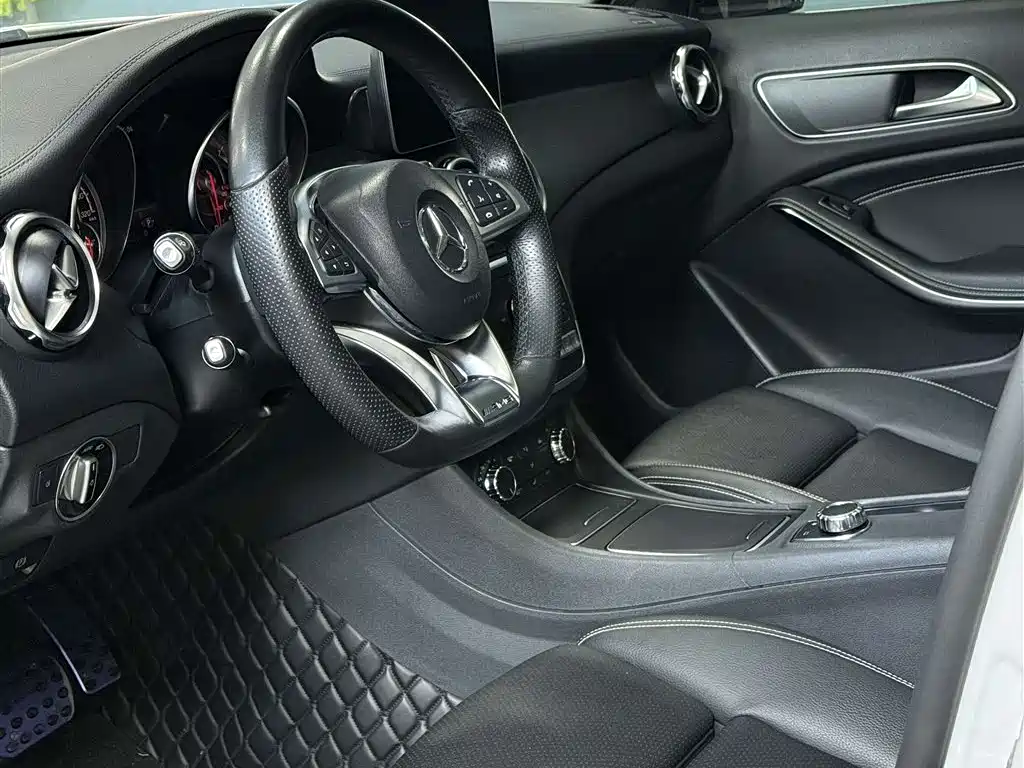 Mercedes-Benz GLA — фото 4