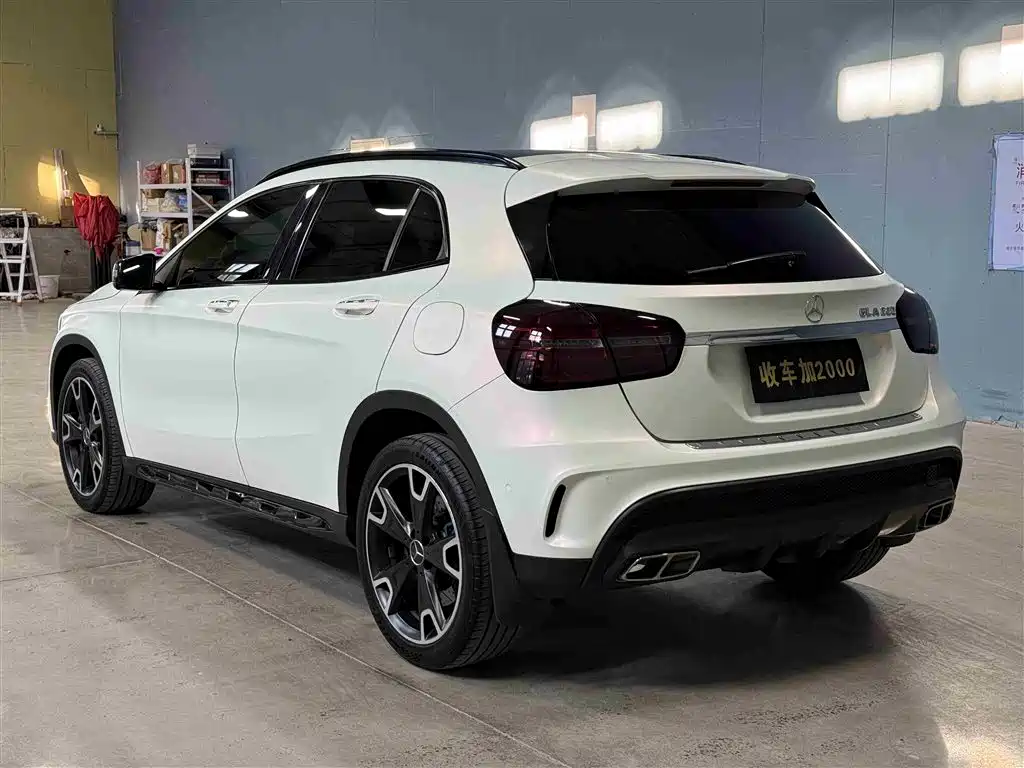 Mercedes-Benz GLA — фото 7