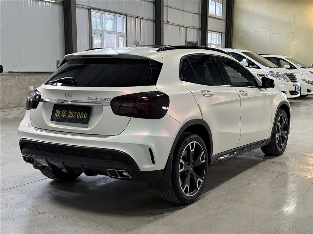 Mercedes-Benz GLA — фото 9