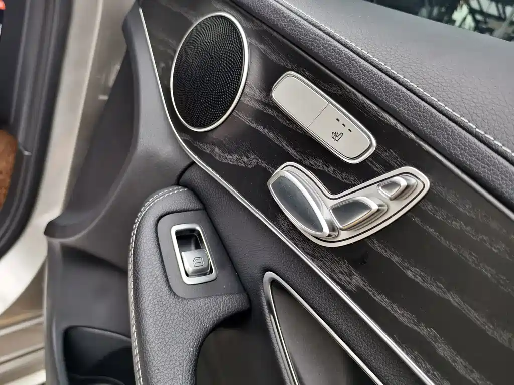 Mercedes-Benz C-Class — фото 14