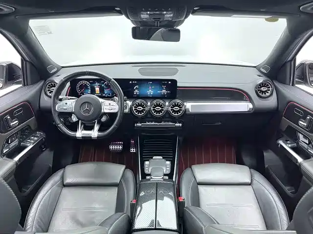 Mercedes-Benz GLB AMG — фото 8