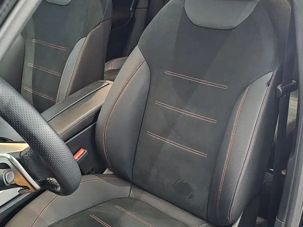 Mercedes-Benz GLB AMG — фото 11