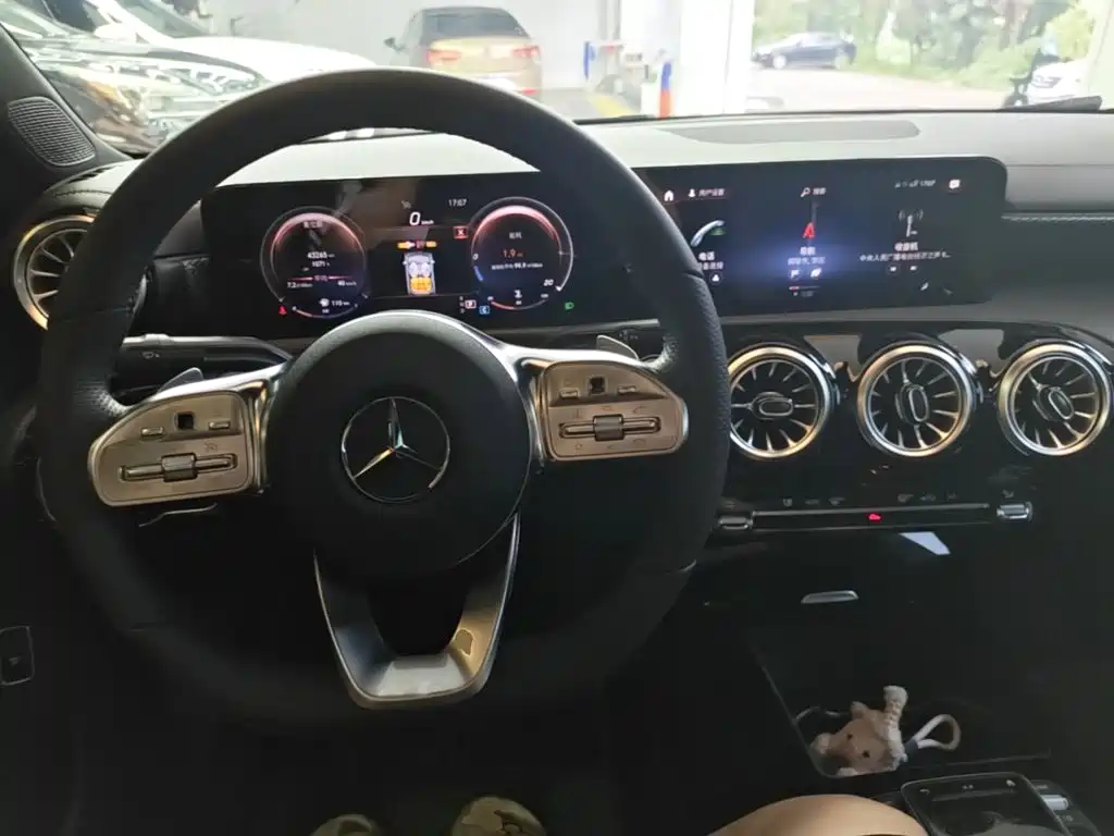 Mercedes-Benz A-Class — фото 10