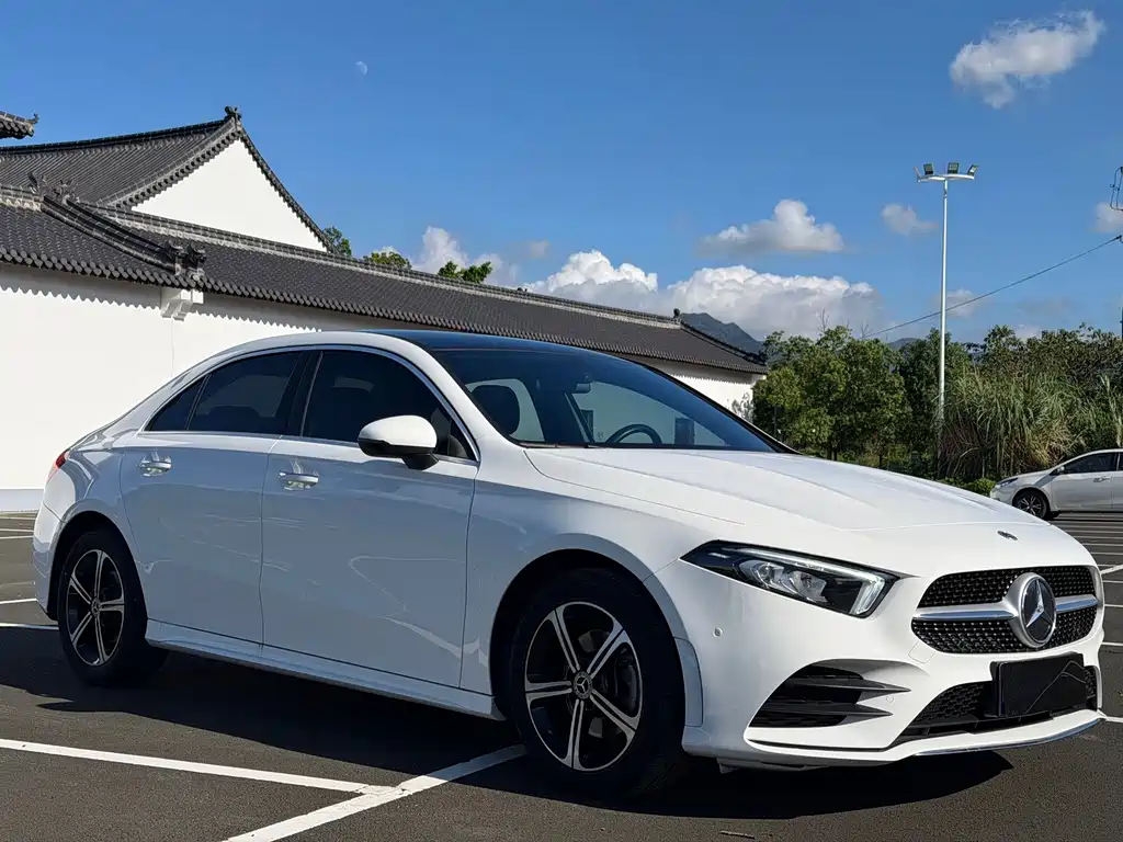Mercedes-Benz A-Class — фото 3