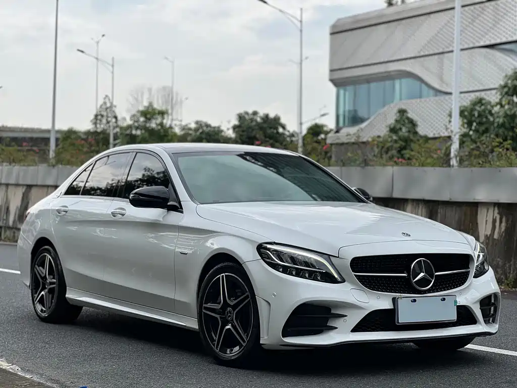 Mercedes-Benz C-Class — фото 18