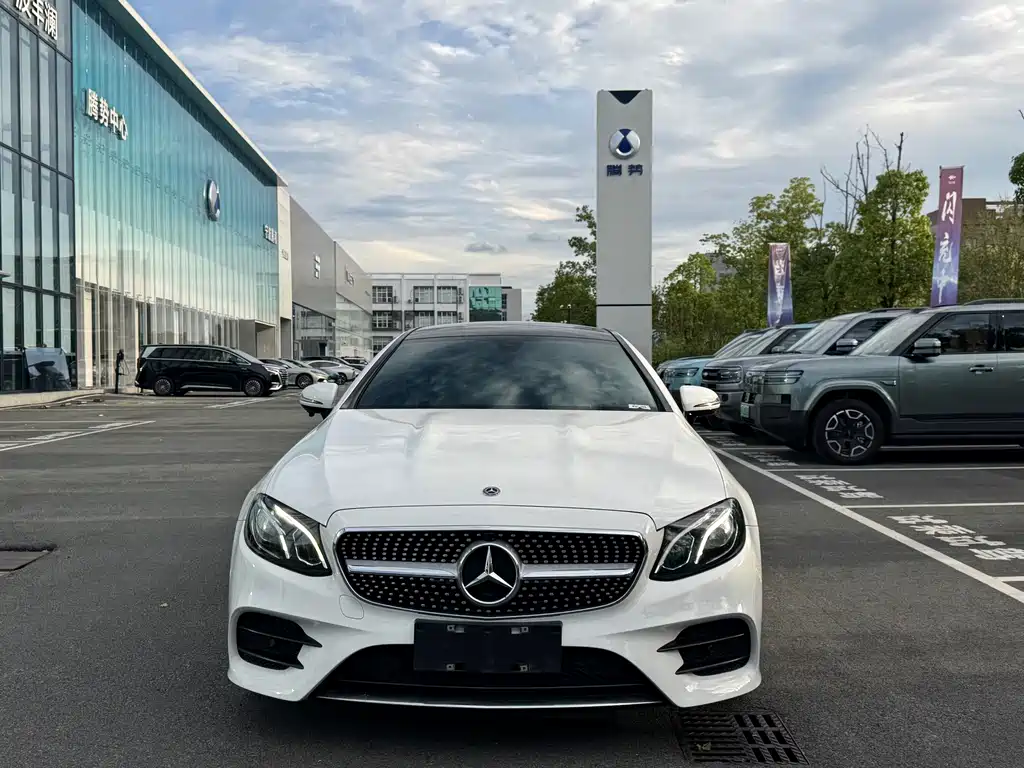 Mercedes-Benz E-Class (Import) — фото 2