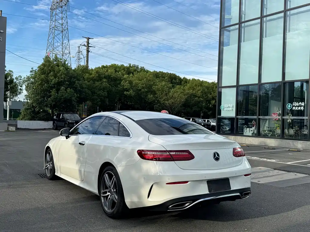 Mercedes-Benz E-Class (Import) — фото 19