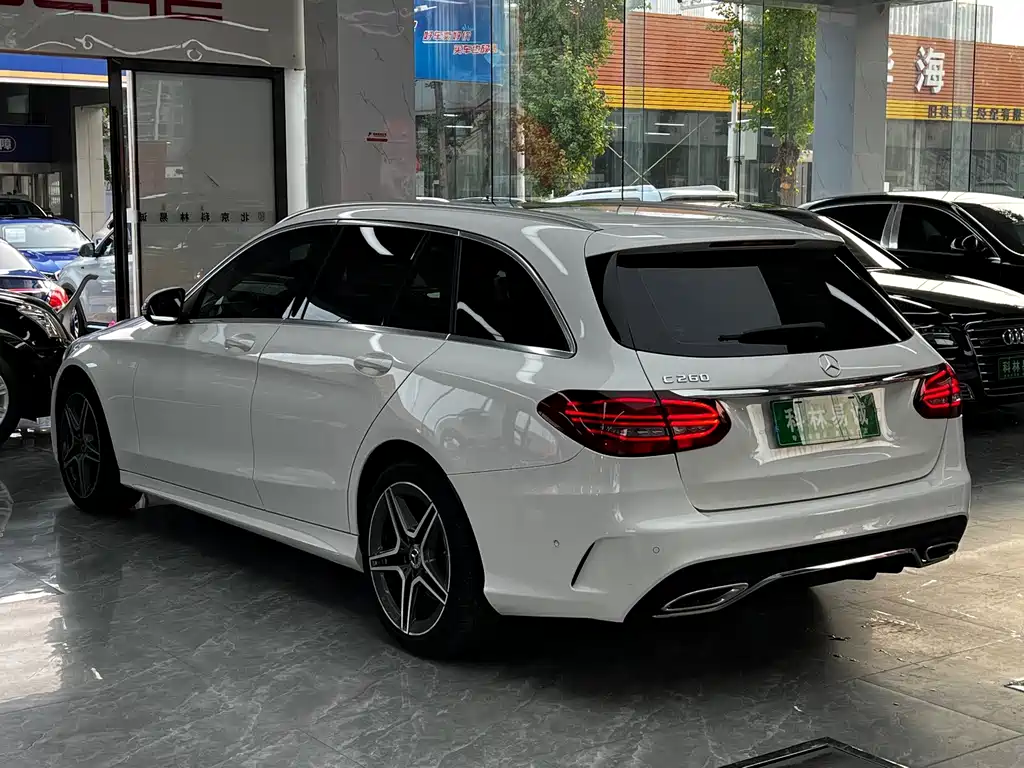 Mercedes-Benz C-Class (Import) — фото 6