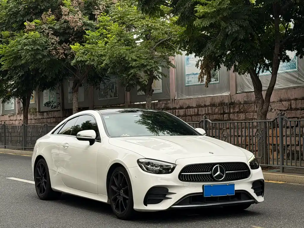Mercedes-Benz E-Class (Import) — фото 3