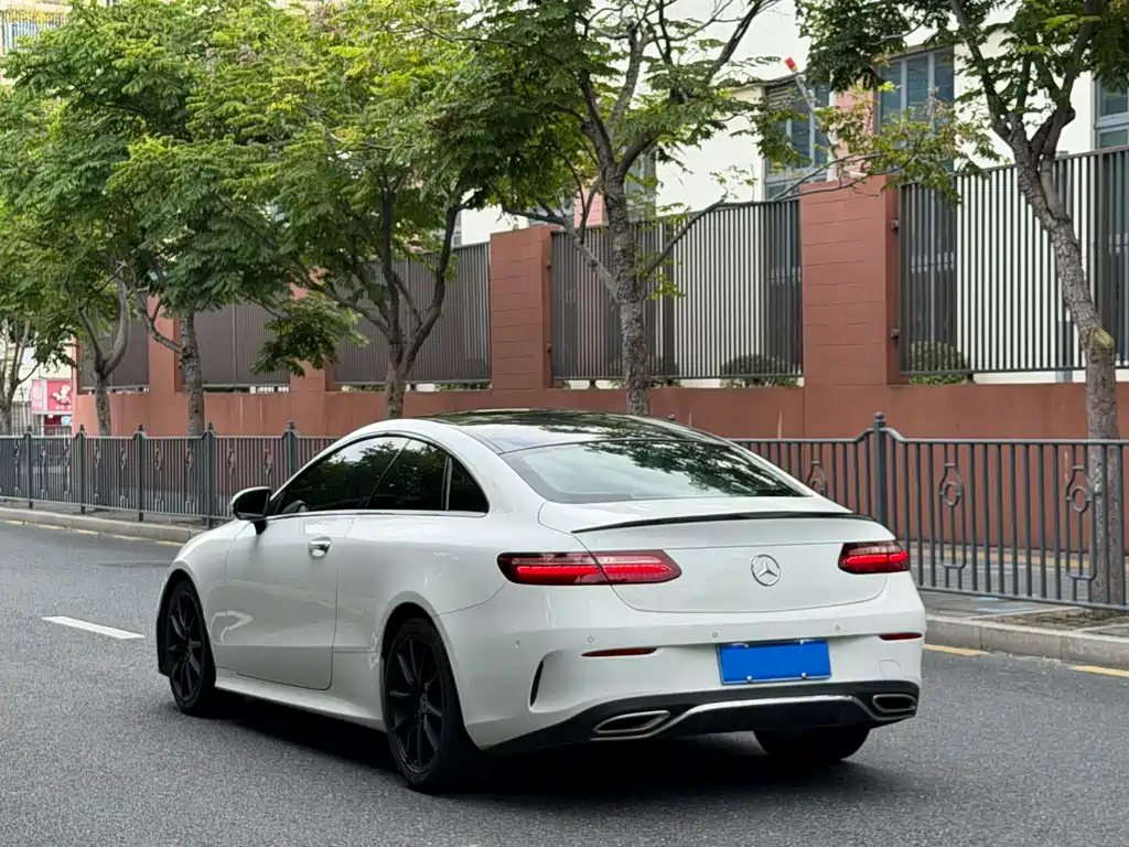 Mercedes-Benz E-Class (Import) — фото 6