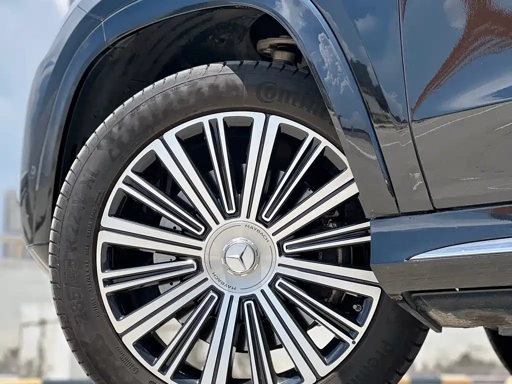 Mercedes-Benz GLS — фото 17