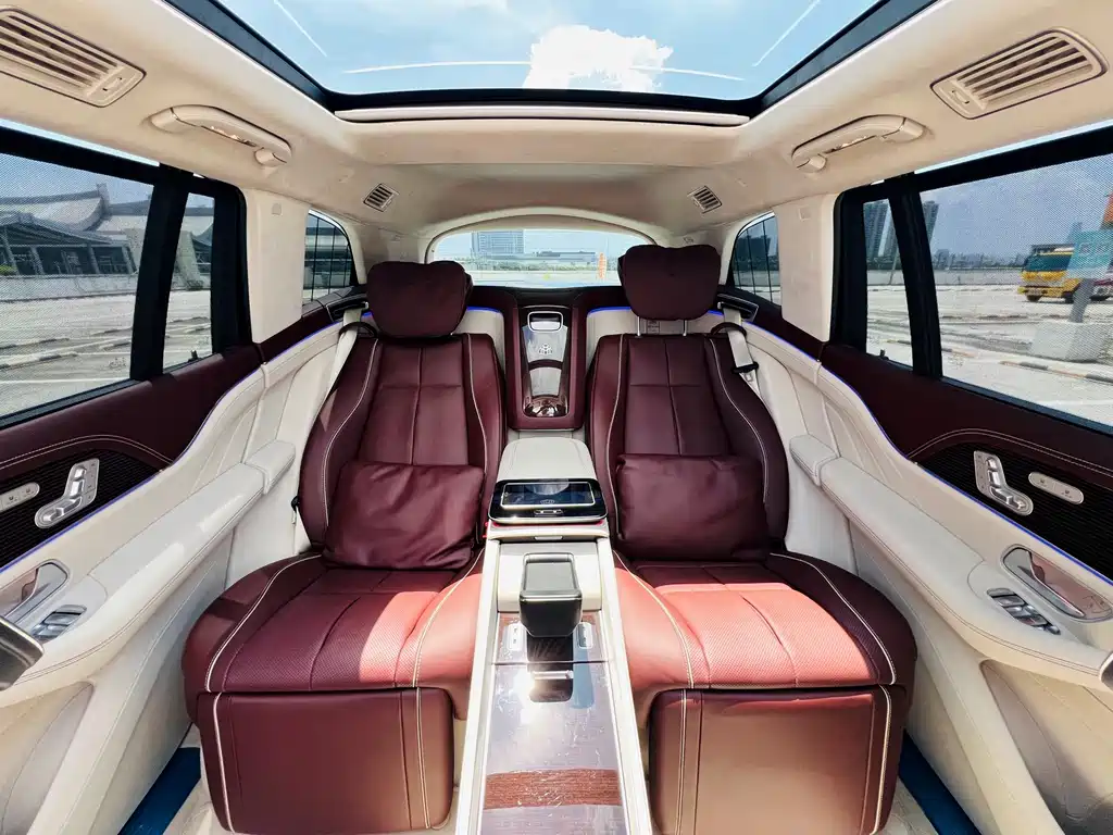 Mercedes-Benz GLS — фото 10