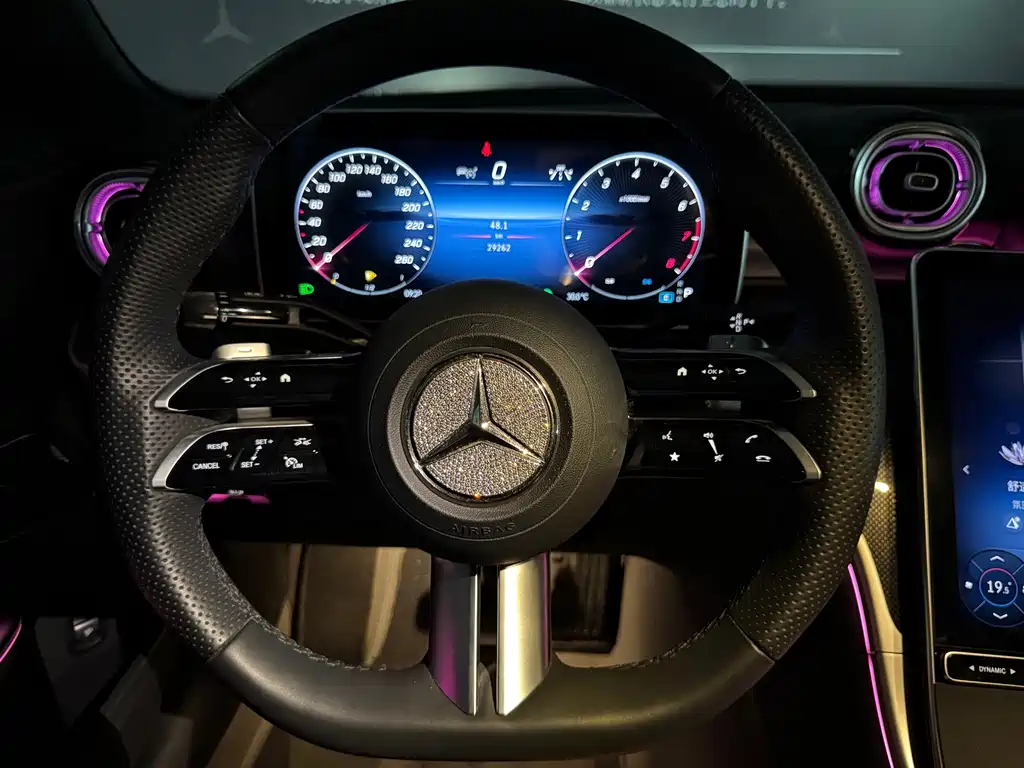 Mercedes-Benz C-Class — фото 13