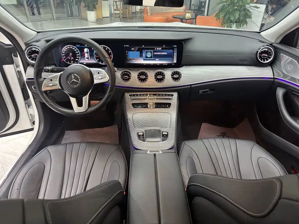 Mercedes-Benz CLS — фото 3