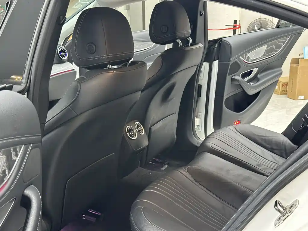 Mercedes-Benz CLS — фото 5