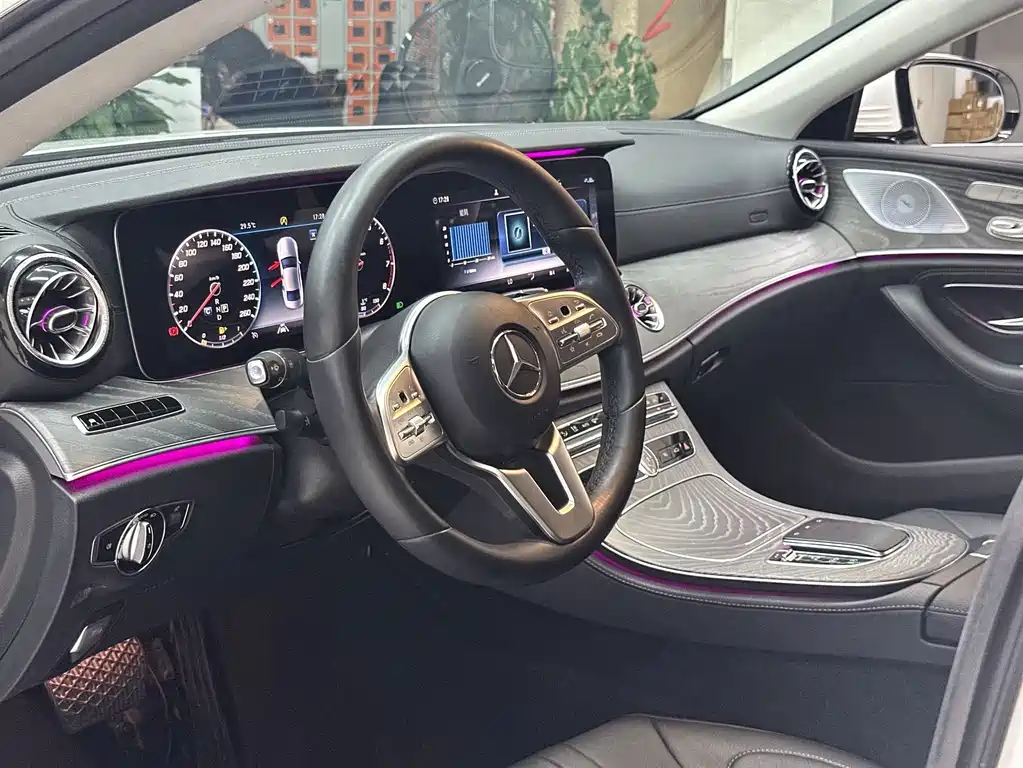 Mercedes-Benz CLS — фото 7