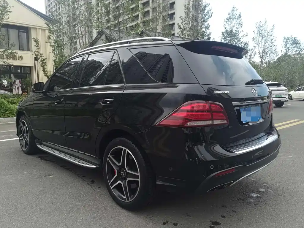 Mercedes-Benz GLE AMG — фото 7
