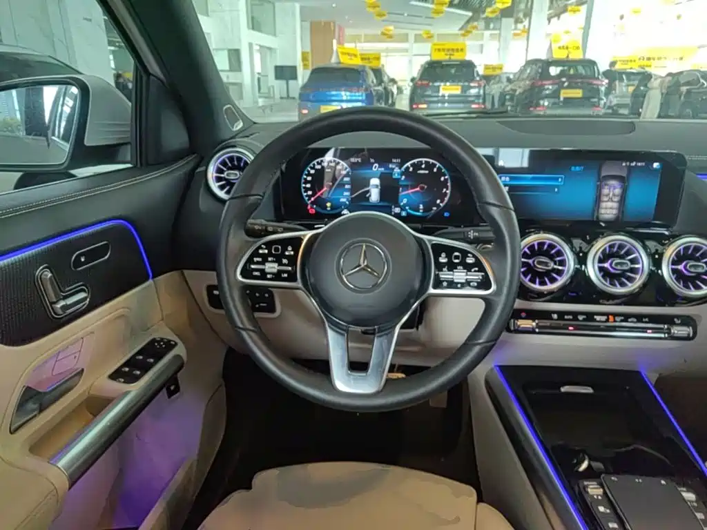 Mercedes-Benz GLA — фото 11