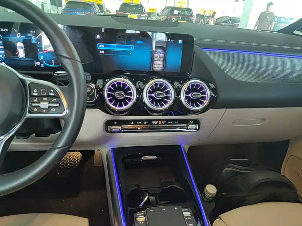 Mercedes-Benz GLA — фото 13