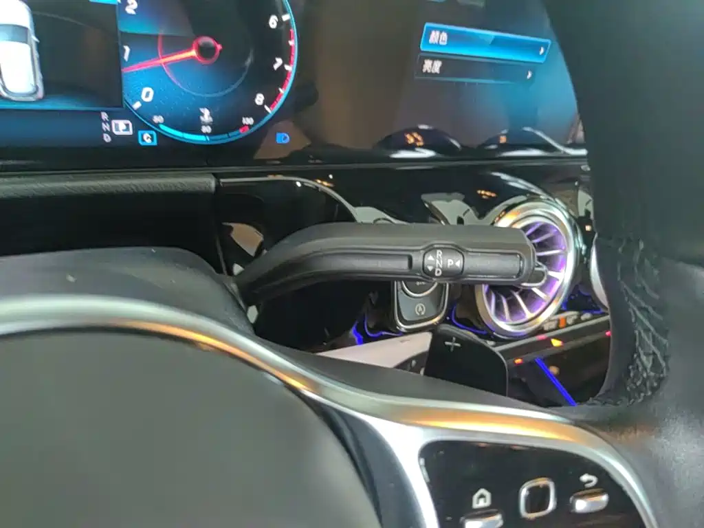 Mercedes-Benz GLA — фото 14