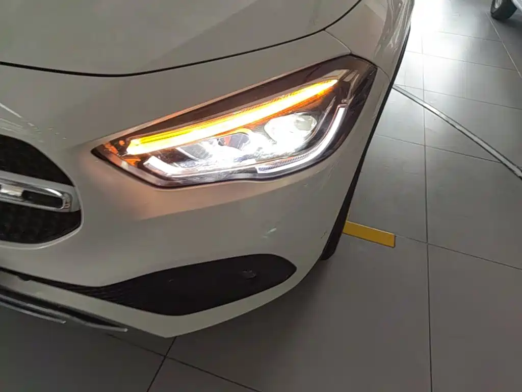 Mercedes-Benz GLA — фото 24