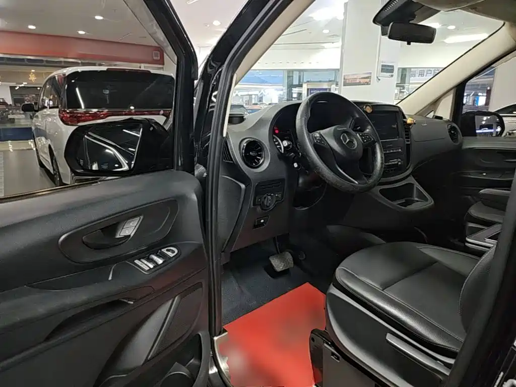 Mercedes-Benz Vito — фото 16