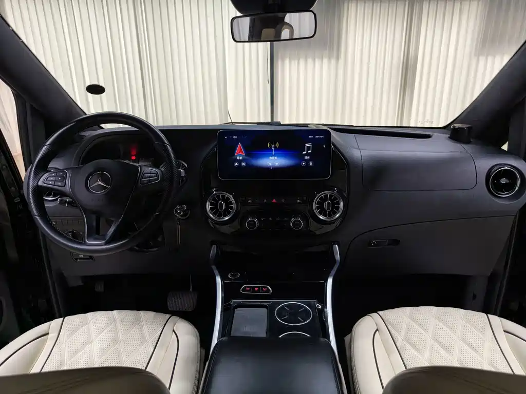 Mercedes-Benz Vito — фото 21