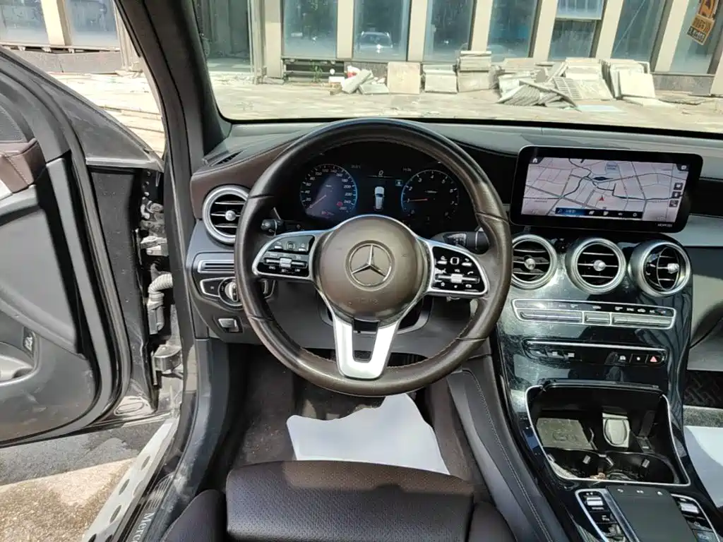 Mercedes-Benz GLC — фото 11