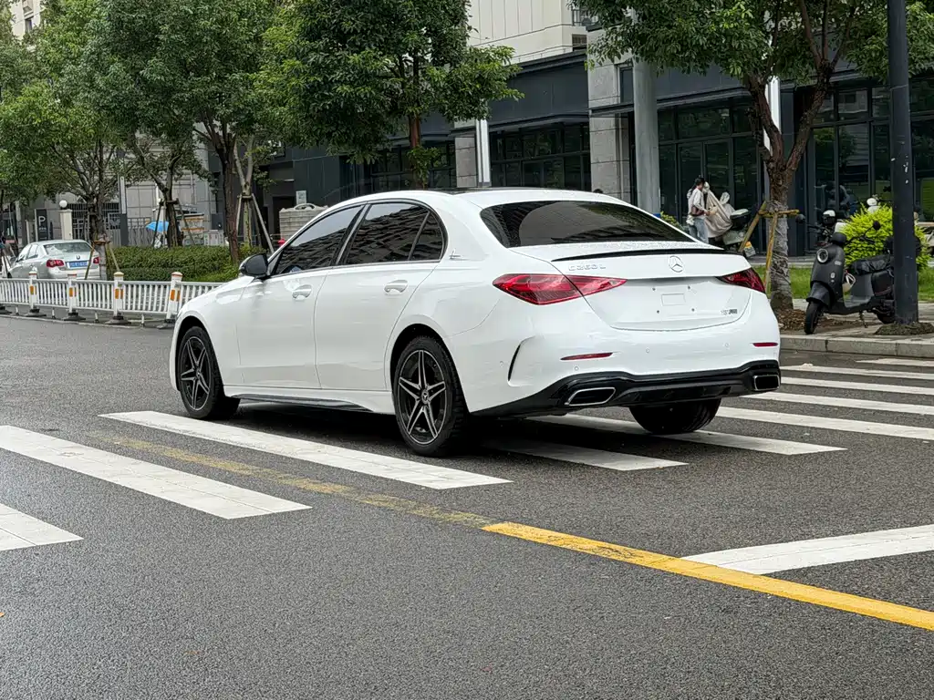 Mercedes-Benz C-Class — фото 10