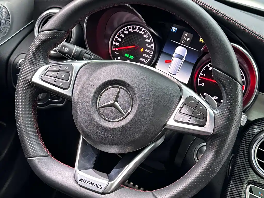 Mercedes-Benz GLC AMG — фото 19