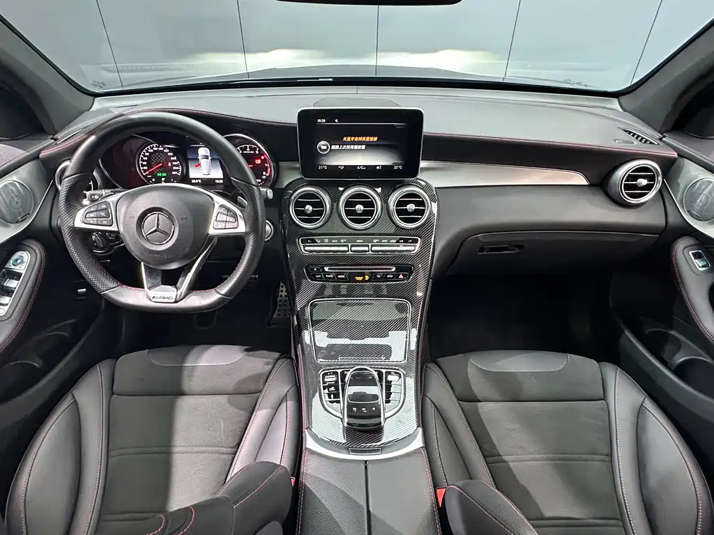 Mercedes-Benz GLC AMG — фото 22