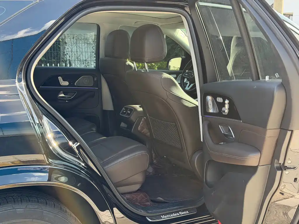 Mercedes-Benz GLE (Import) — фото 10