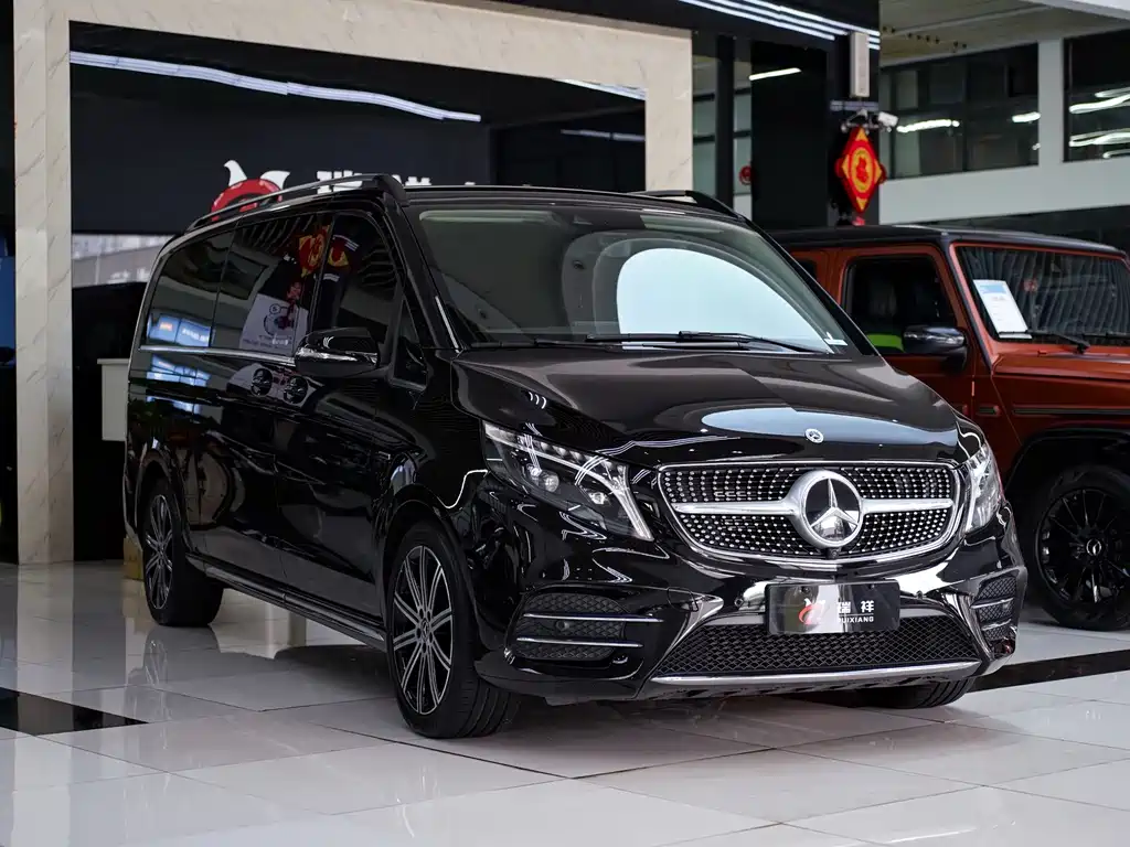 Mercedes-Benz V-Class — фото 23