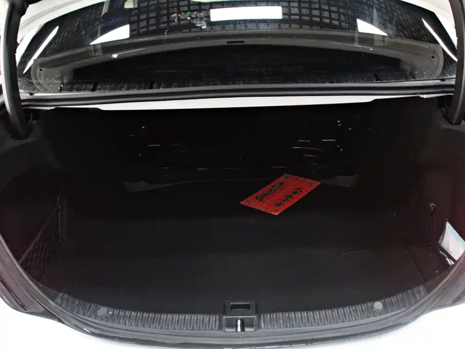 Mercedes-Benz C-Class — фото 11