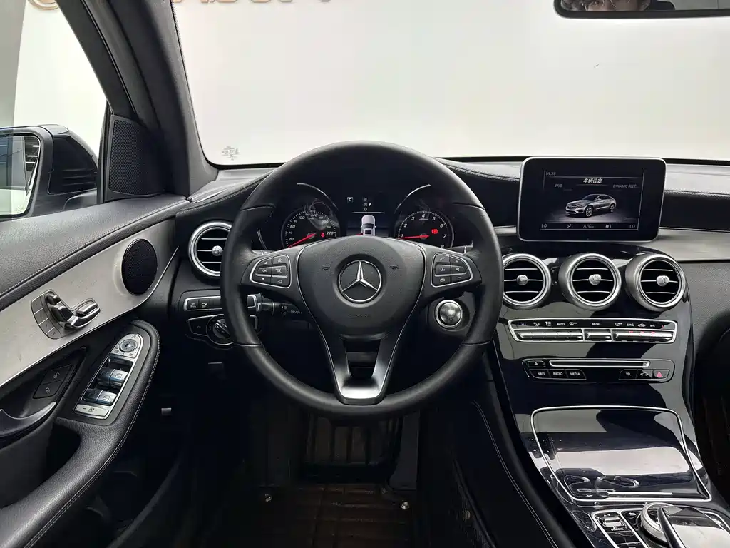 Mercedes-Benz GLC Coupe — фото 13
