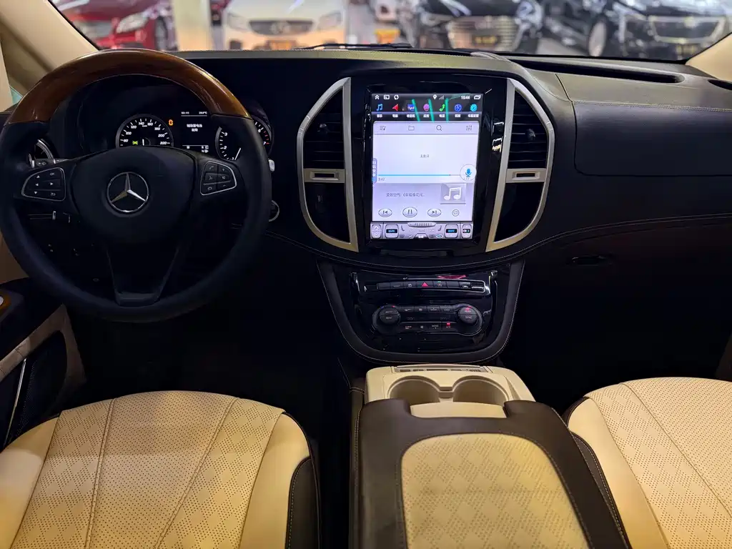 Mercedes-Benz Vito — фото 7