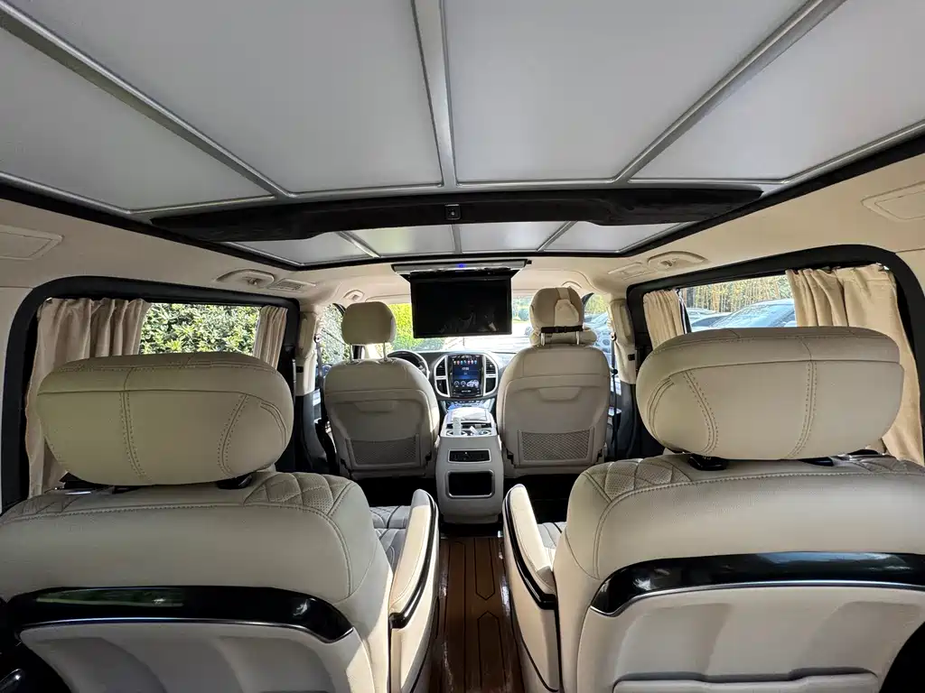 Mercedes-Benz Vito — фото 15