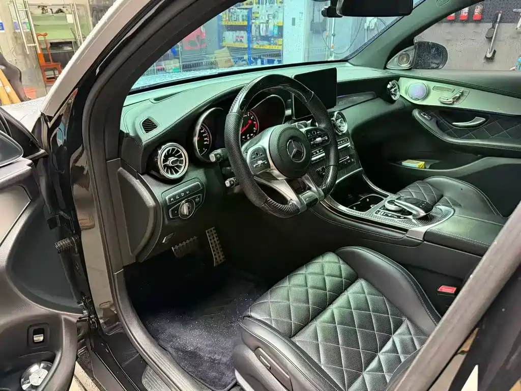 Mercedes-Benz GLC Coupe AMG — фото 7
