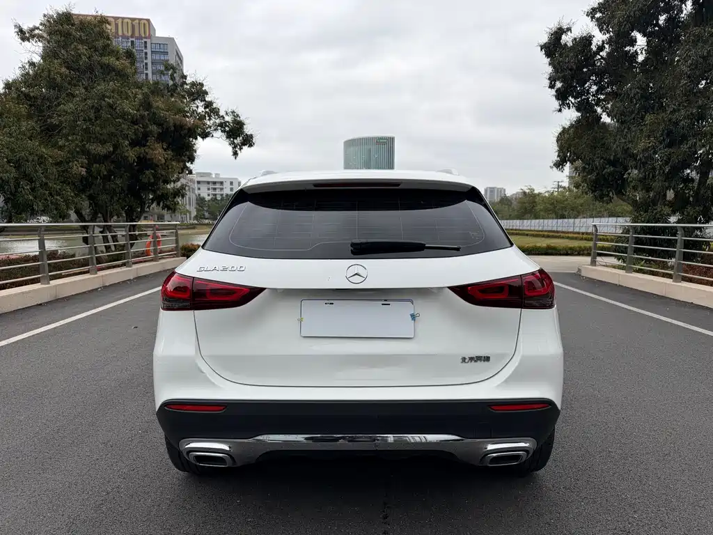 Mercedes-Benz GLA — фото 6